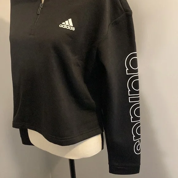 ✨NWT✨ Adidas Crop - Picture 5 of 10